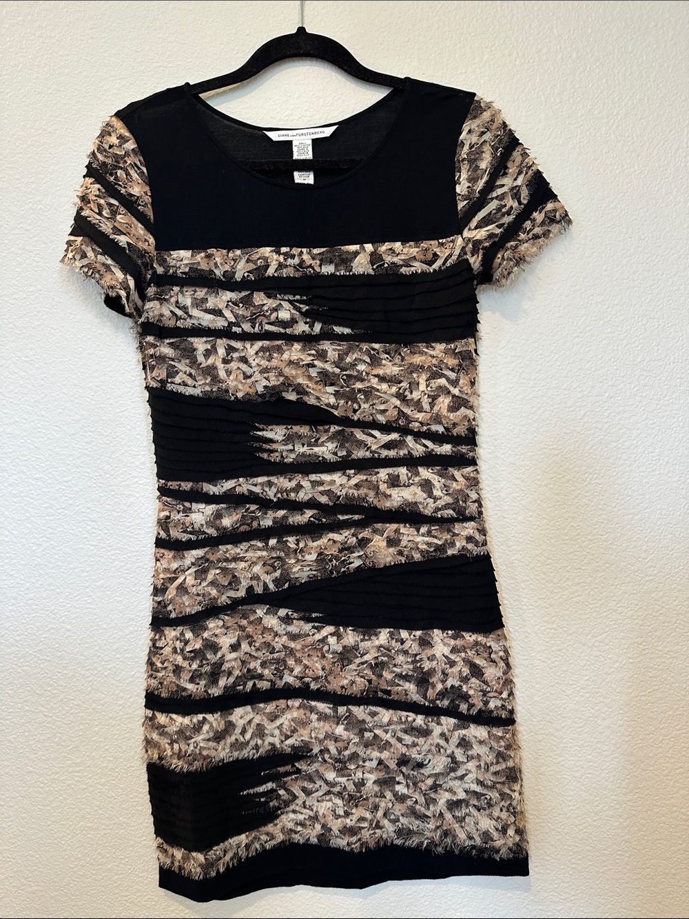 Diane von Furstenberg Silk Blend Textured Bodycon Dress M Abstract
